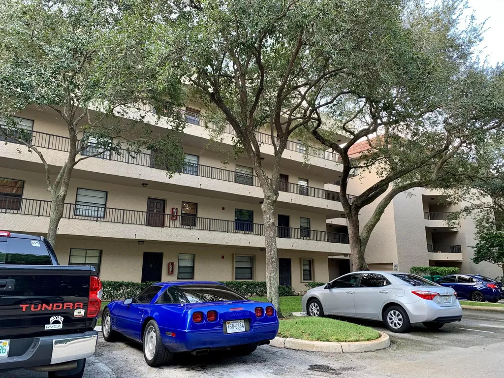 10501 W Broward Boulevard Plantation FL 33324