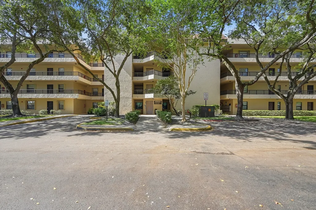 10501 W Broward Boulevard Plantation FL 33324