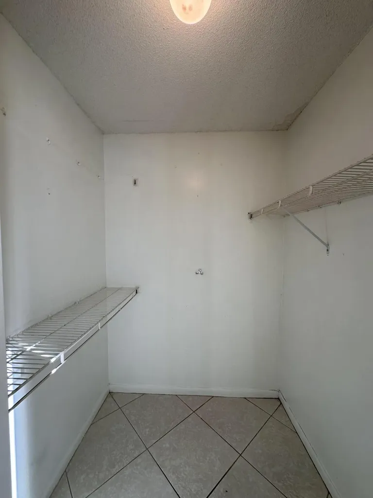 815 W Boynton Beach Boulevard Boynton Beach FL 33426