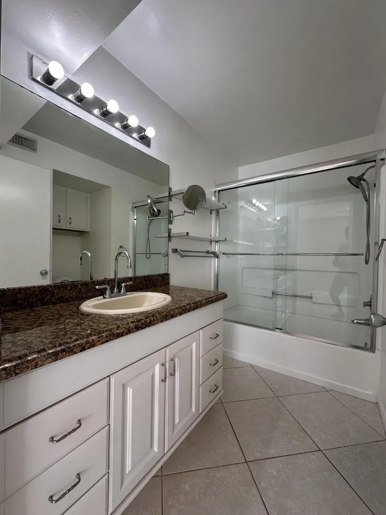 815 W Boynton Beach Boulevard Boynton Beach FL 33426