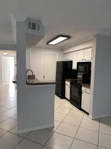 815 W Boynton Beach Boulevard Boynton Beach FL 33426