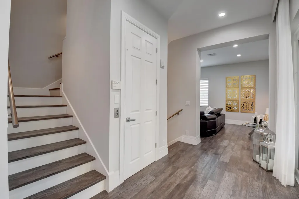 921 Osceola Drive Boca Raton FL 33432