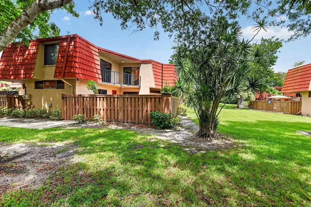 8099 Severn Drive Boca Raton FL 33433