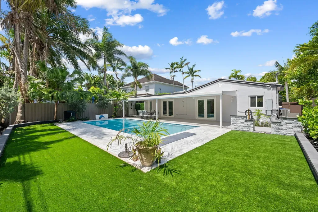 1532 NE 17th Avenue Fort Lauderdale FL 33304