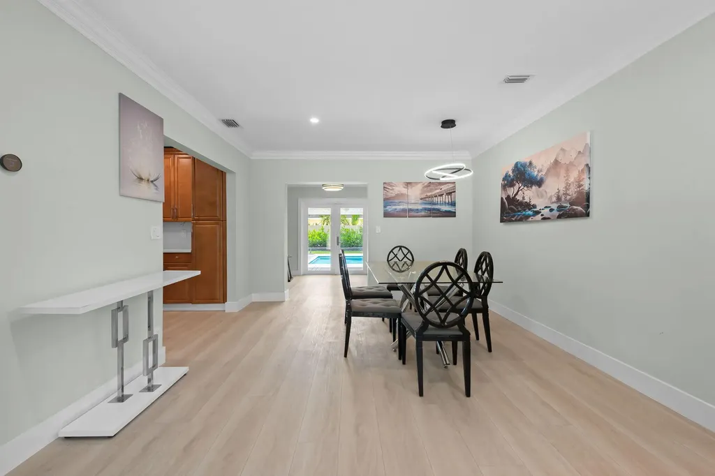 1532 NE 17th Avenue Fort Lauderdale FL 33304