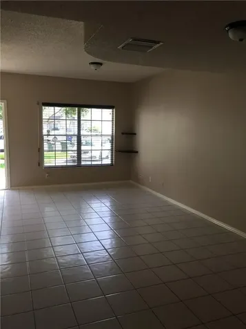 23 Whitehead Circle Weston FL 33326