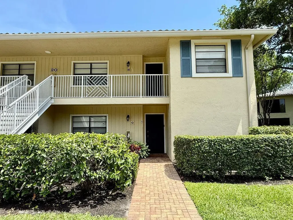 20 Westgate Lane Boynton Beach FL 33436