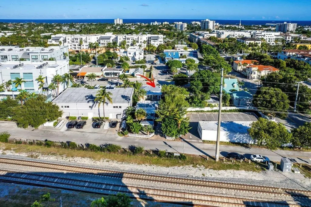 126 NE 4th Avenue Delray Beach FL 33483