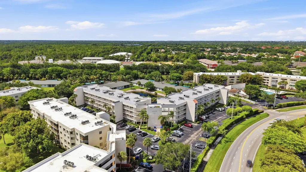 3146 Via Poinciana Lake Worth FL 33467