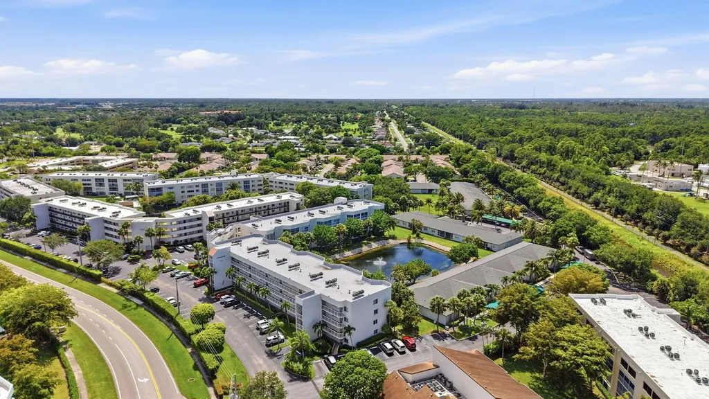 3146 Via Poinciana Lake Worth FL 33467