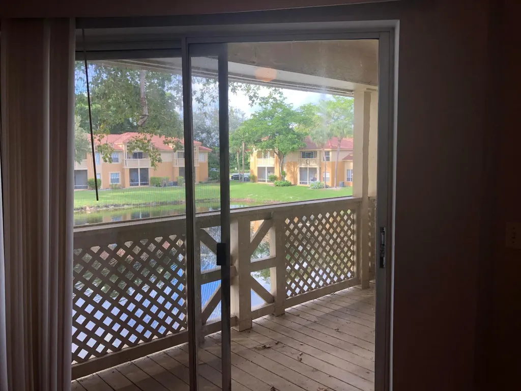 4799 Via Palm Lakes West Palm Beach FL 33417