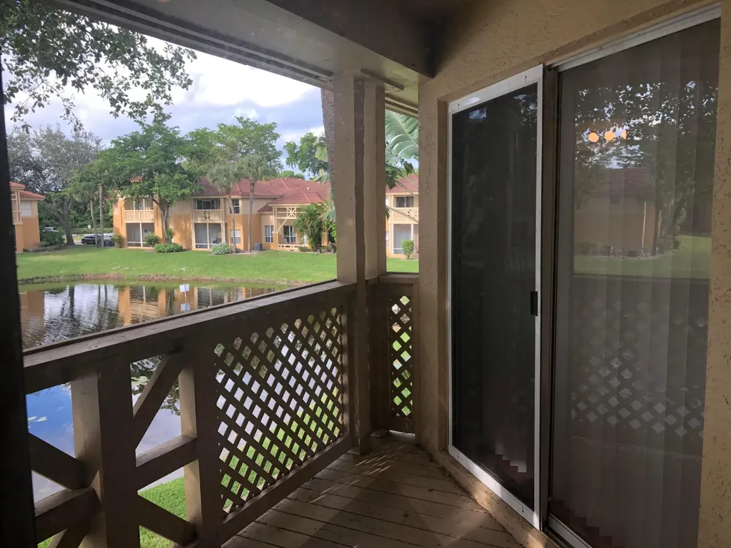 4799 Via Palm Lakes West Palm Beach FL 33417