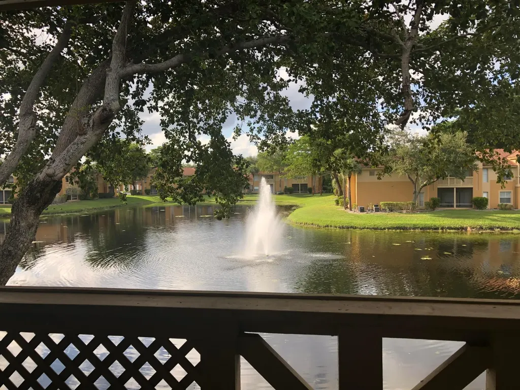 4799 Via Palm Lakes West Palm Beach FL 33417