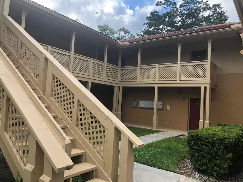 4799 Via Palm Lakes West Palm Beach FL 33417