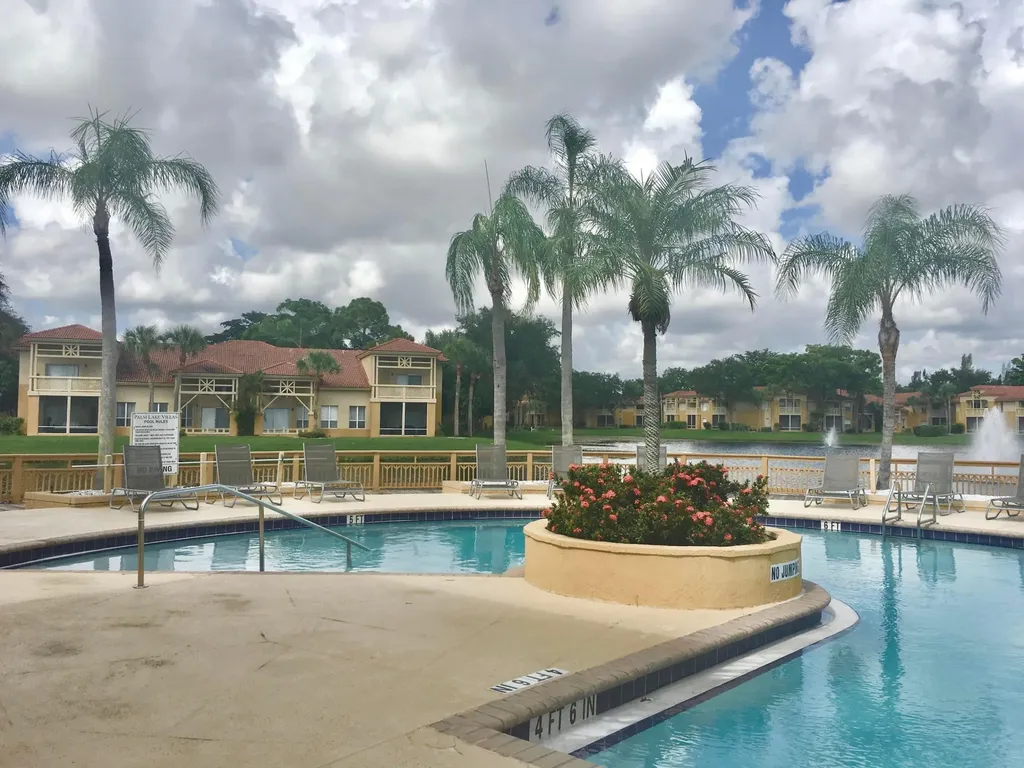 4799 Via Palm Lakes West Palm Beach FL 33417