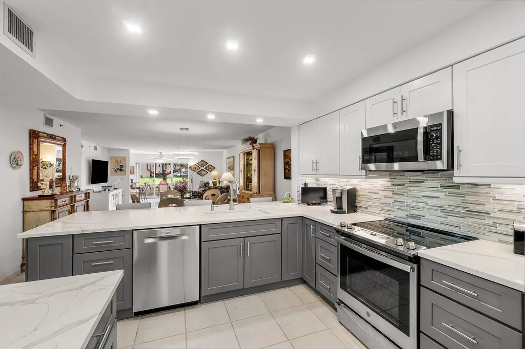 12560 Majesty Circle Boynton Beach FL 33437