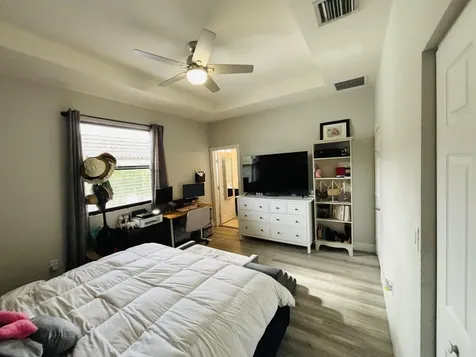 9326 W 33rd Lane Hialeah FL 33018