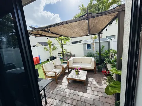 9326 W 33rd Lane Hialeah FL 33018