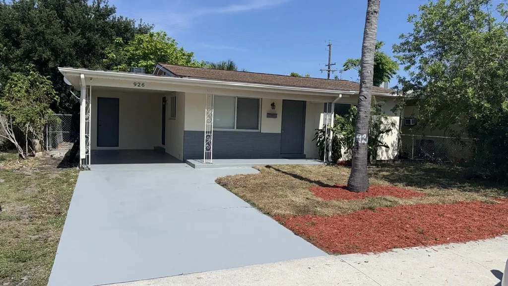 926 S F Street Lake Worth Beach FL 33460