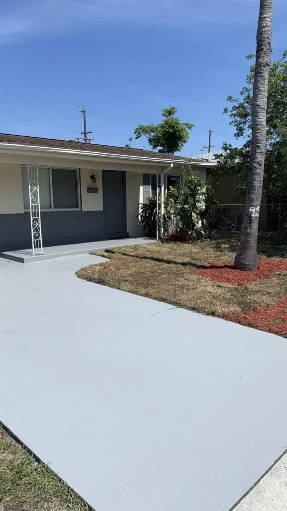 926 S F Street Lake Worth Beach FL 33460