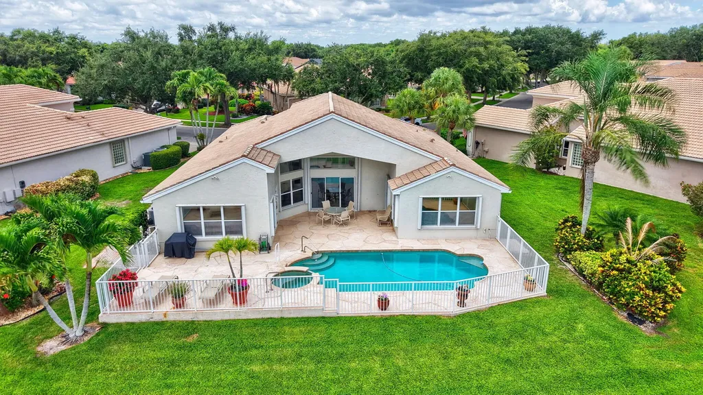 13461 Barcelona Lake Circle Delray Beach FL 33446