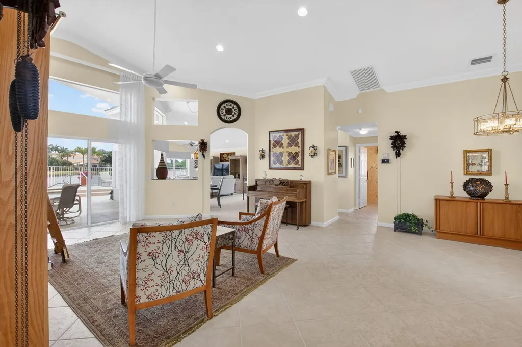 13461 Barcelona Lake Circle Delray Beach FL 33446