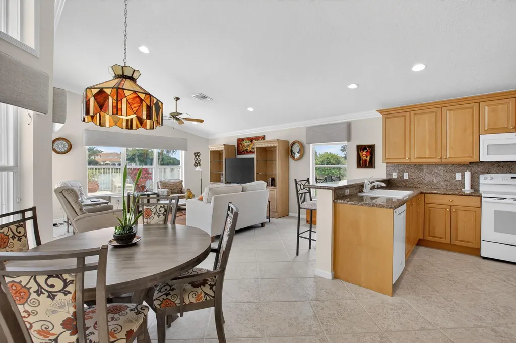 13461 Barcelona Lake Circle Delray Beach FL 33446