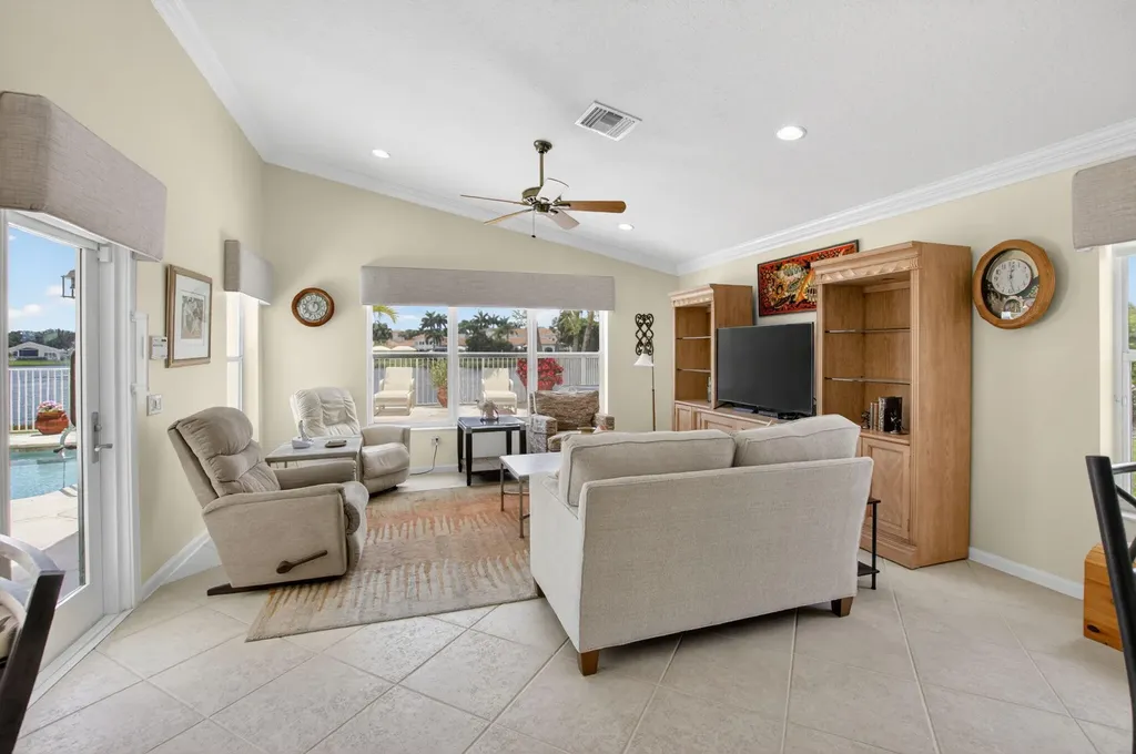 13461 Barcelona Lake Circle Delray Beach FL 33446