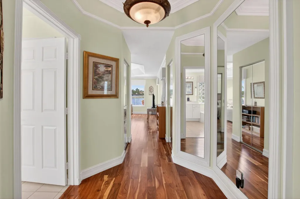 13461 Barcelona Lake Circle Delray Beach FL 33446