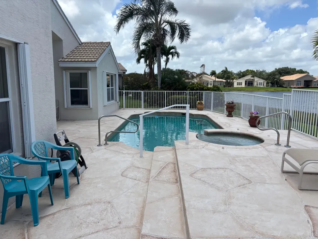 13461 Barcelona Lake Circle Delray Beach FL 33446