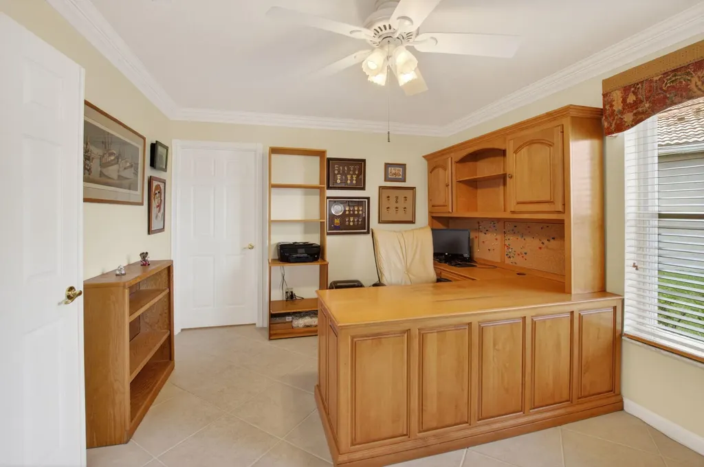 13461 Barcelona Lake Circle Delray Beach FL 33446