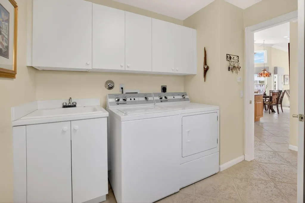 13461 Barcelona Lake Circle Delray Beach FL 33446