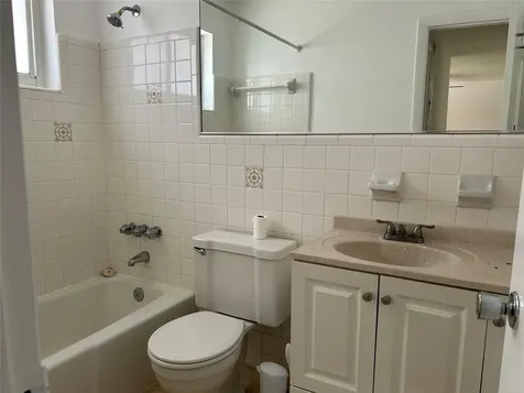 1704 NE 9th Street Fort Lauderdale FL 33304