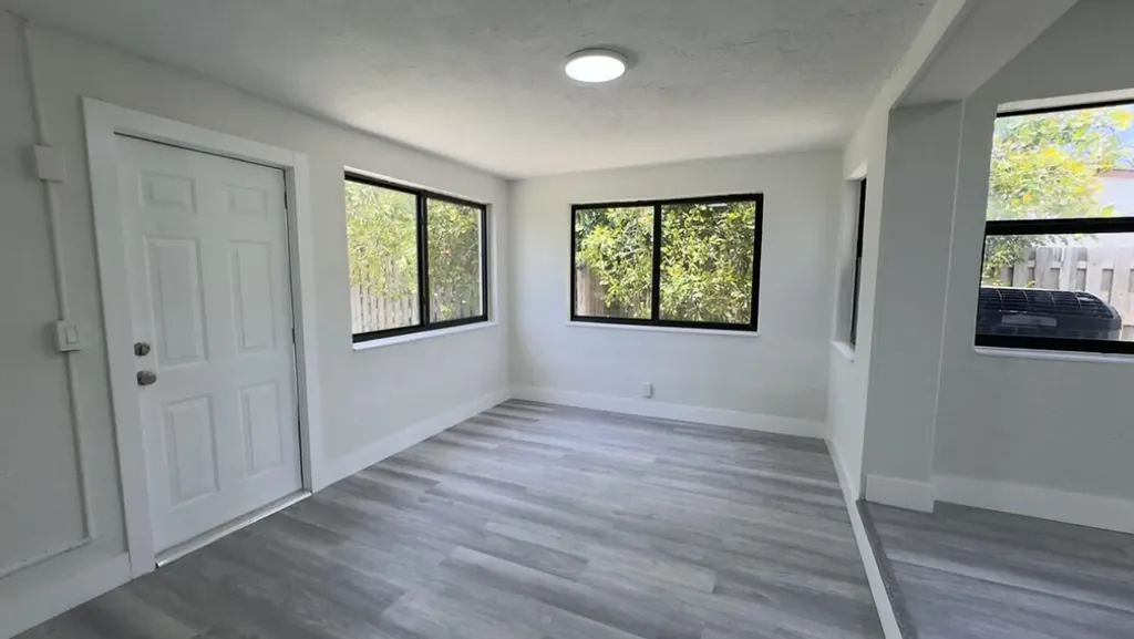 235 SW 21st Way Fort Lauderdale FL 33312