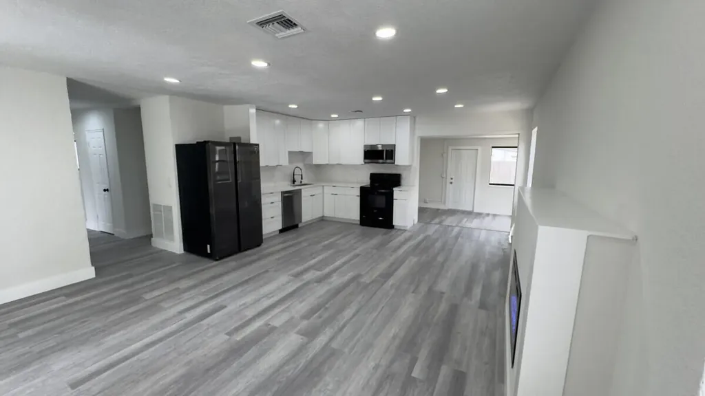 235 SW 21st Way Fort Lauderdale FL 33312