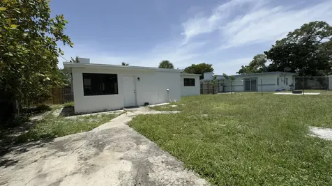 235 SW 21st Way Fort Lauderdale FL 33312