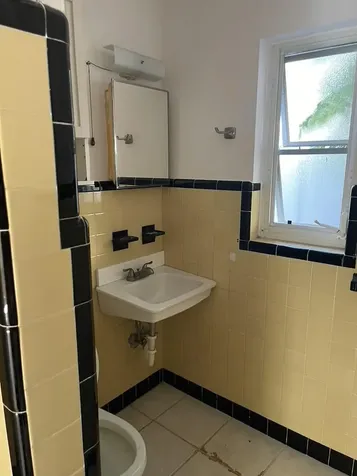 115 E Lantana Road Lantana FL 33462