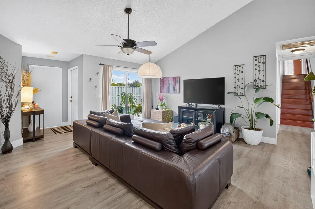 9622 Boca Gardens Parkway Boca Raton FL 33496