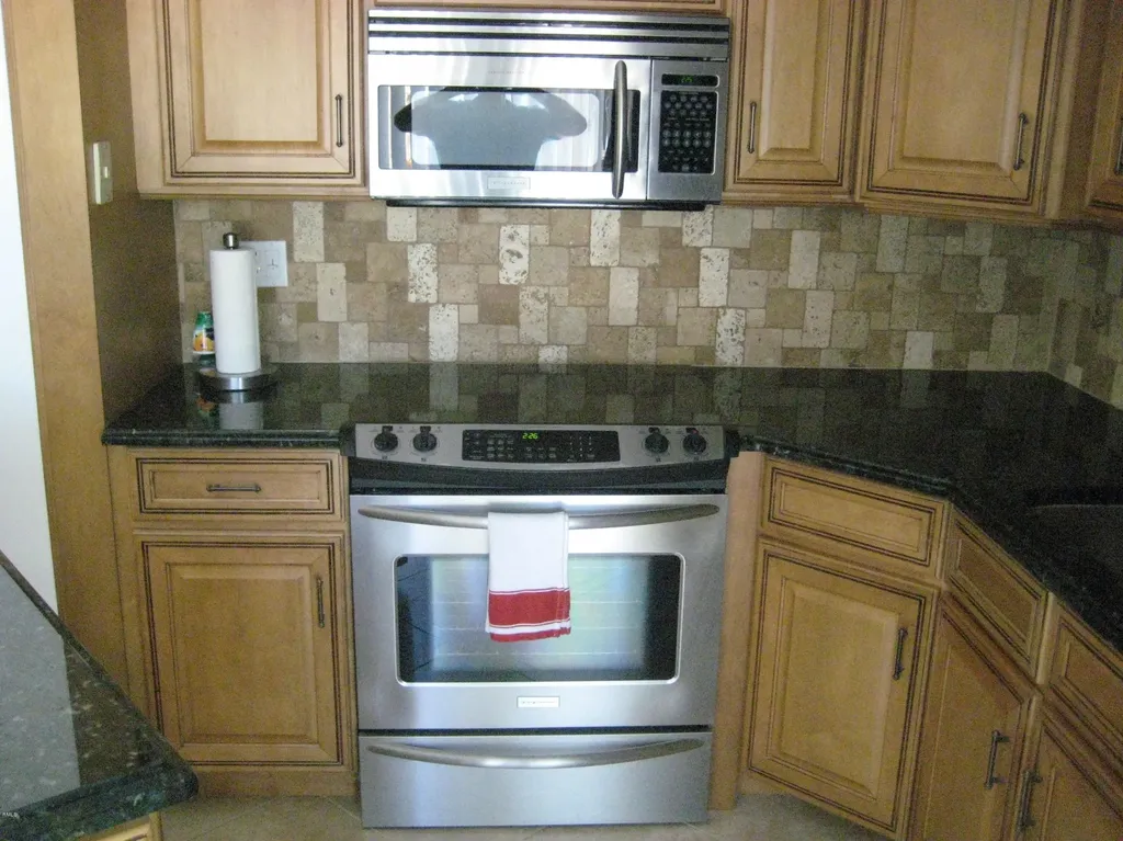 3900 SE County Line Road Tequesta FL 33469
