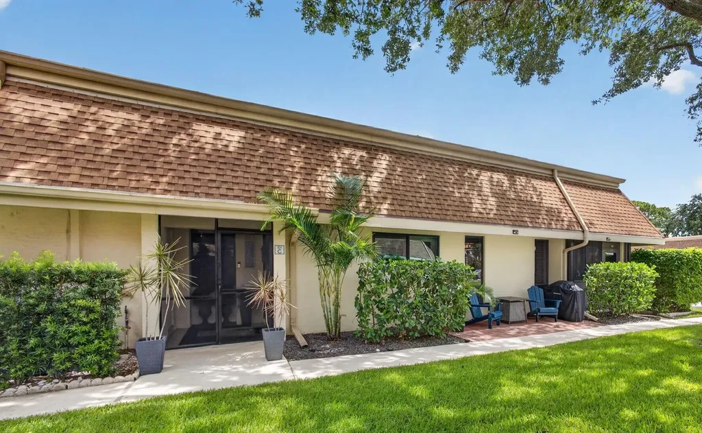 101 Half Moon Circle Jupiter FL 33458
