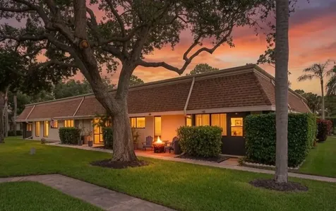 101 Half Moon Circle Jupiter FL 33458