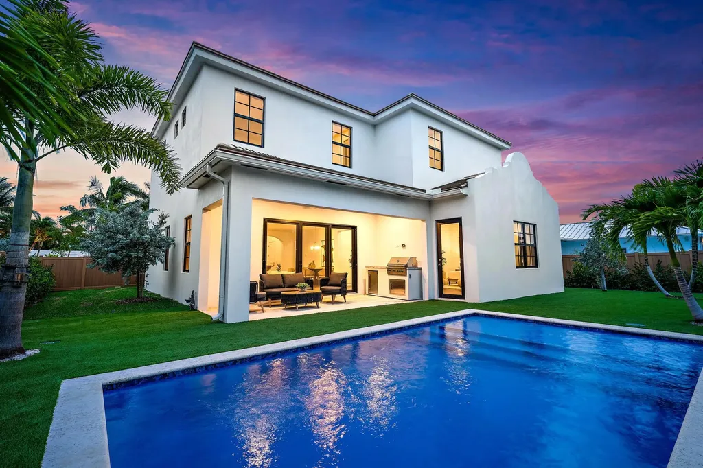 Palm Beach Shores FL, 309 Cascade Lane