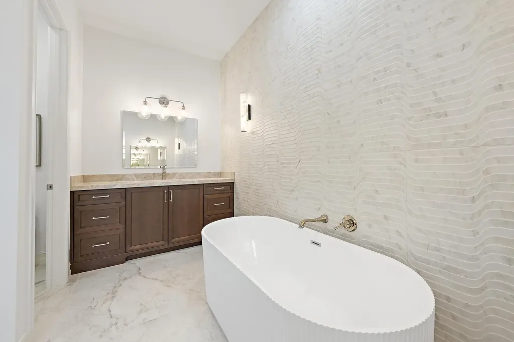 309 Cascade Lane Palm Beach Shores FL 33404