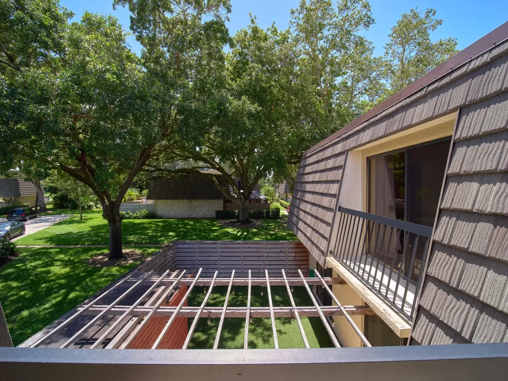 1520 15th Terrace Palm Beach Gardens FL 33418