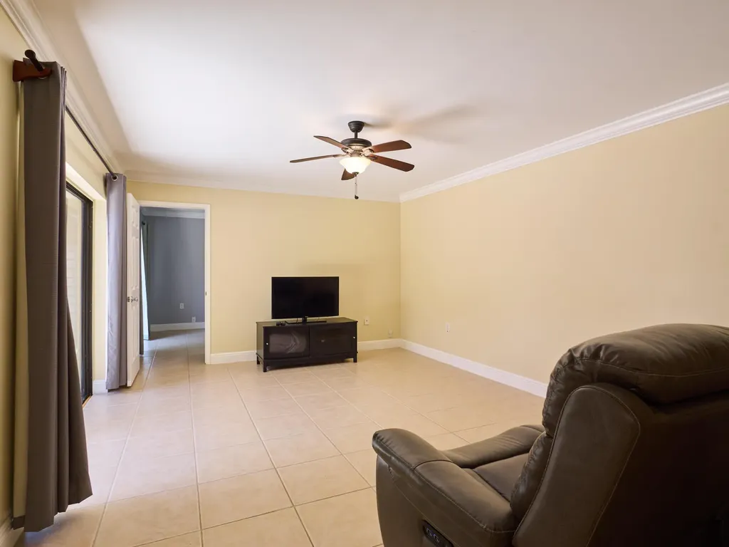 1520 15th Terrace Palm Beach Gardens FL 33418