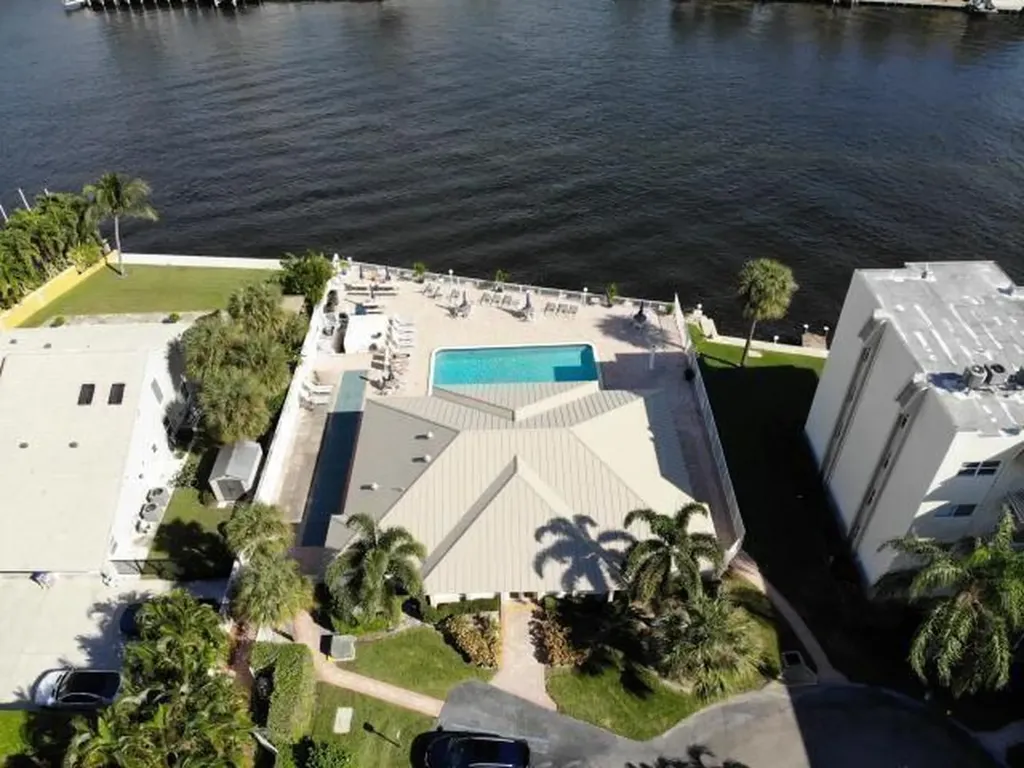 640 Snug Harbor Drive Boynton Beach FL 33435