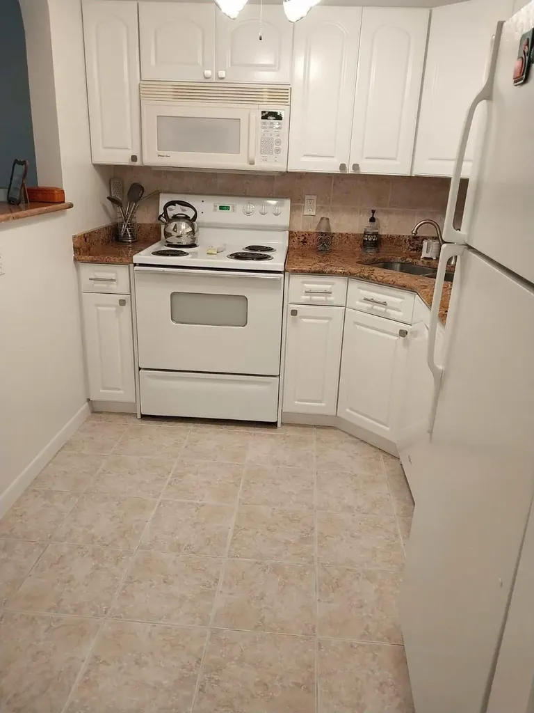 640 Snug Harbor Drive Boynton Beach FL 33435