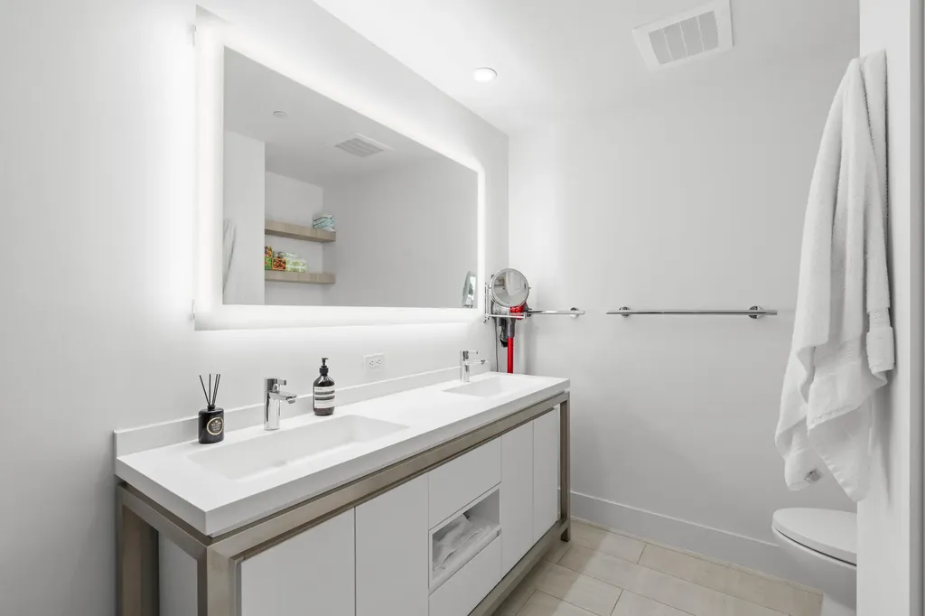 2000 Metropica Way Sunrise FL 33323