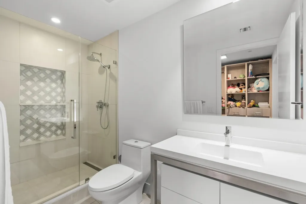 2000 Metropica Way Sunrise FL 33323