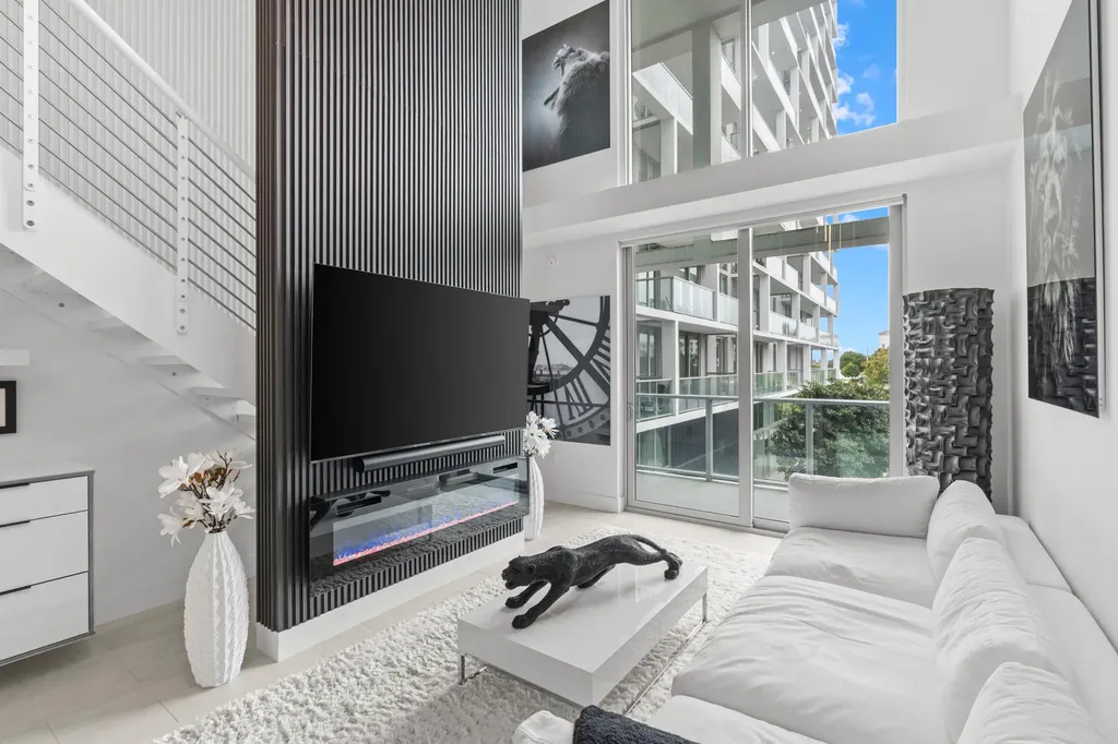 2000 Metropica Way Sunrise FL 33323